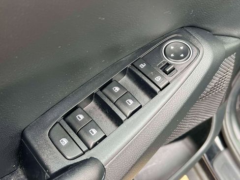 Used 2023 Kia Seltos S image 15