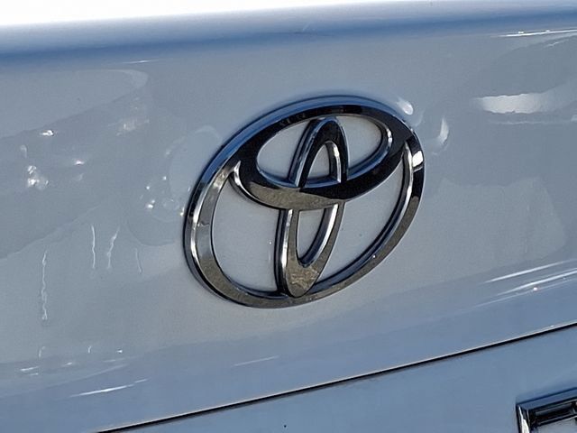 Used 2025 Toyota Camry LE FWD image 7
