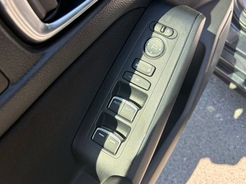 Certified 2025 Honda Civic Sport image 13