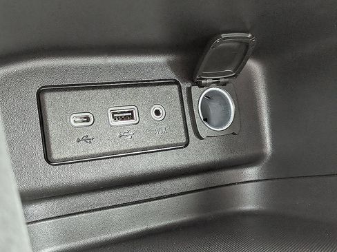 Certified 2024 Chevrolet Equinox LS w/ Midnight Edition FWD image 20