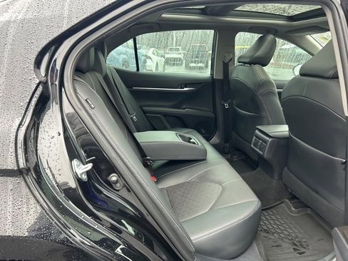 Used 2021 Toyota Camry XSE image 15