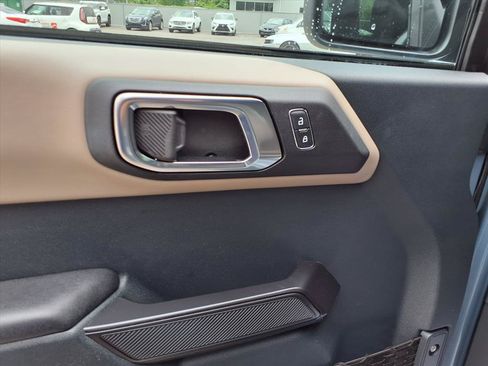 Used 2024 Ford Bronco Wildtrak AWD/4WD image 14