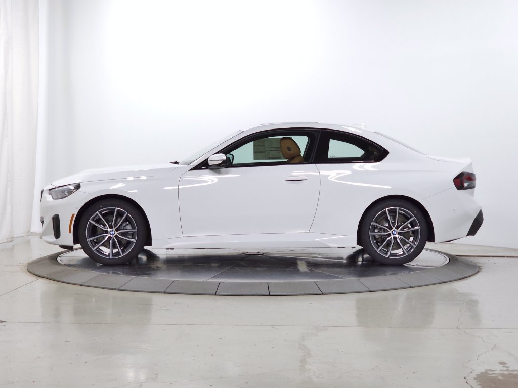 New 2026 BMW 230i xDrive Coupe w/ Premium Package AWD/4WD image 4