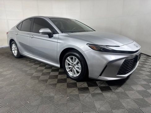 Used 2025 Toyota Camry LE w/ Convenience Package AWD/4WD image 1