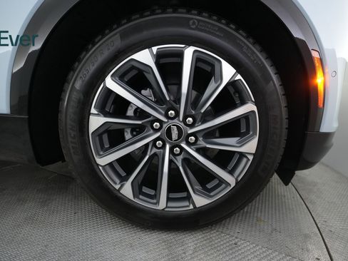 Used 2024 Cadillac Lyriq Sport AWD/4WD image 20