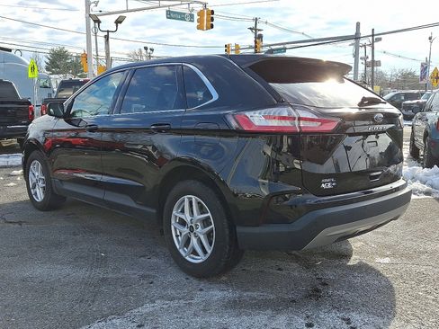 Certified 2023 Ford Edge SEL w/ Convenience Package image 4