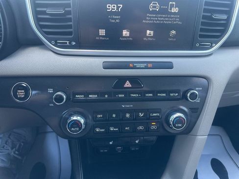 Used 2022 Kia Sportage LX w/ LX FWD Value Edition Package image 31