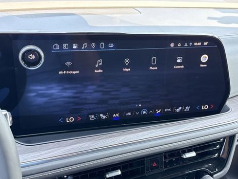 New 2025 Chevrolet Suburban Premier RWD image 55