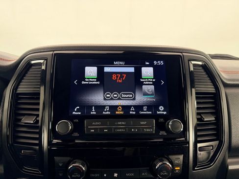 Used 2023 Nissan Titan PRO-4X w/ Pro-4x Convenience Package image 18