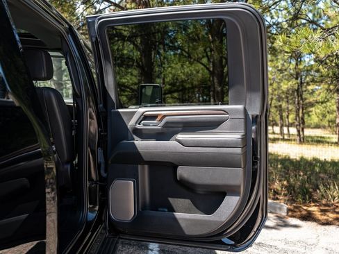 Used 2024 Chevrolet Silverado 3500 High Country w/ High Country Premium Package AWD/4WD image 28