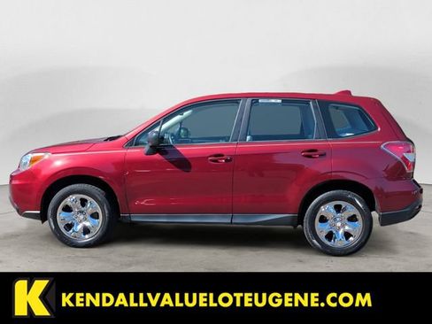 Used 2016 Subaru Forester 2.5i AWD/4WD image 8