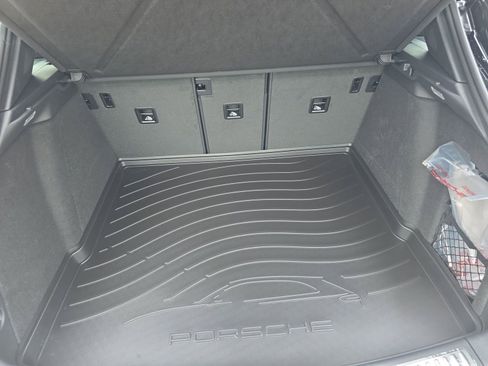New 2026 Porsche Macan Turbo AWD/4WD image 28
