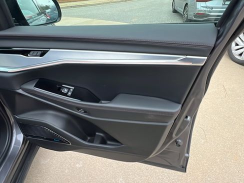 Used 2024 Jeep Wagoneer Launch Edition image 20