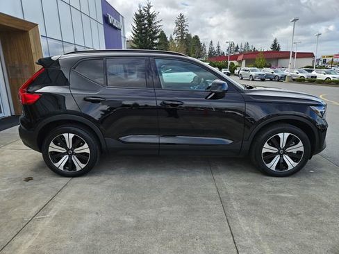 Certified 2023 Volvo XC40 Recharge Core w/ Protection Package Premier AWD/4WD image 4