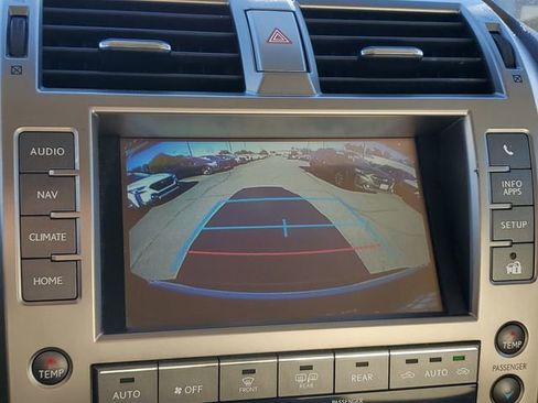 Used 2018 Lexus GX 460 image 31