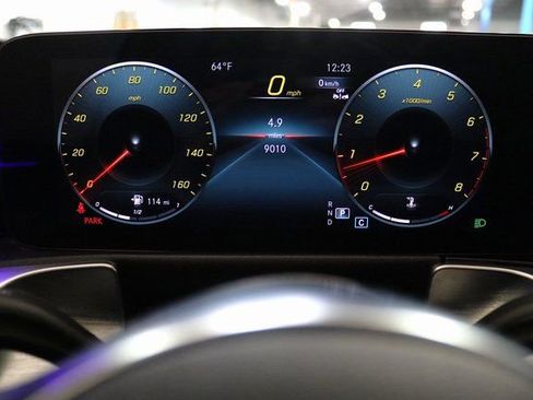 Used 2023 Mercedes-Benz GLB 250 4MATIC image 21