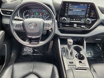Used 2021 Toyota Highlander XLE