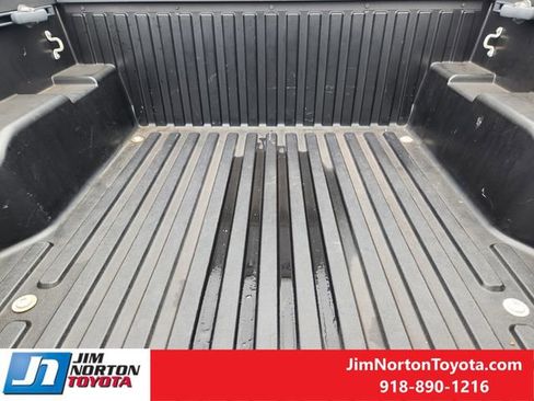 Used 2021 Toyota Tacoma TRD Sport w/ Technology Package image 33