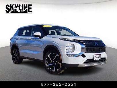 Used 2024 Mitsubishi Outlander SE