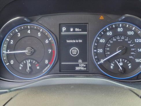 Used 2023 Hyundai Kona SEL AWD/4WD image 12