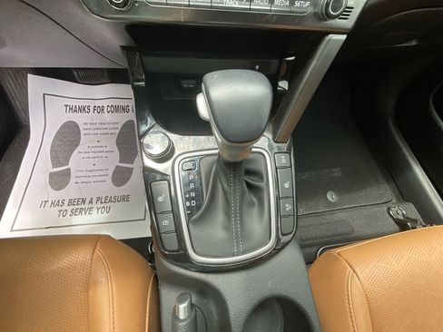 Certified 2024 Kia Seltos EX AWD/4WD image 21