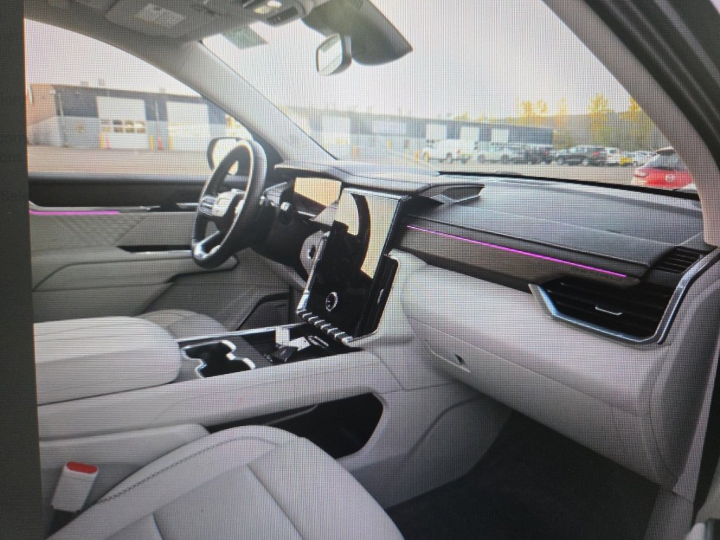 Used 2024 GMC Acadia Denali w/ LPO, Floor Liner Package AWD/4WD image 10