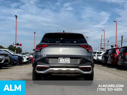 Used 2025 Kia Sportage LX FWD image 5