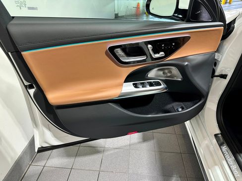 New 2026 Mercedes-Benz E 350 4MATIC Sedan image 8