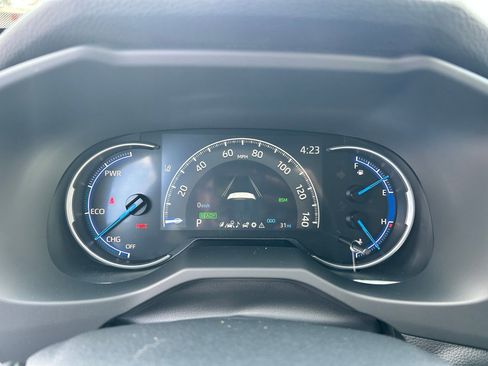 Used 2025 Toyota RAV4 XLE image 15