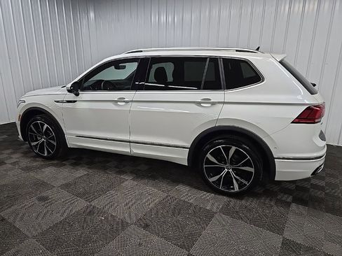 Used 2023 Volkswagen Tiguan SEL R-Line AWD/4WD image 4