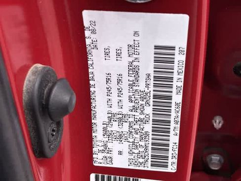 Used 2022 Toyota Tacoma SR5 w/ Technology Package RWD image 38