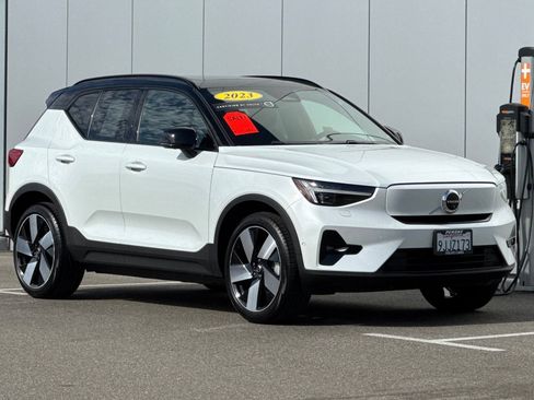 Used 2023 Volvo XC40 Recharge Ultimate w/ Protection Package Premier AWD/4WD image 7