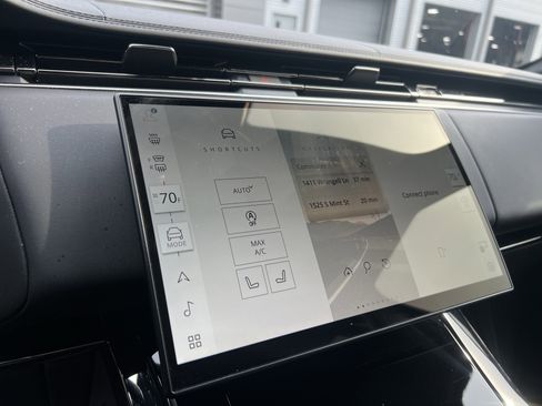 Certified 2025 Land Rover Range Rover Sport Autobiography image 25