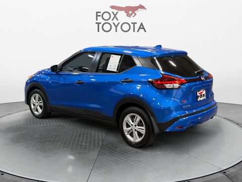Used 2024 Nissan Kicks S FWD image 4