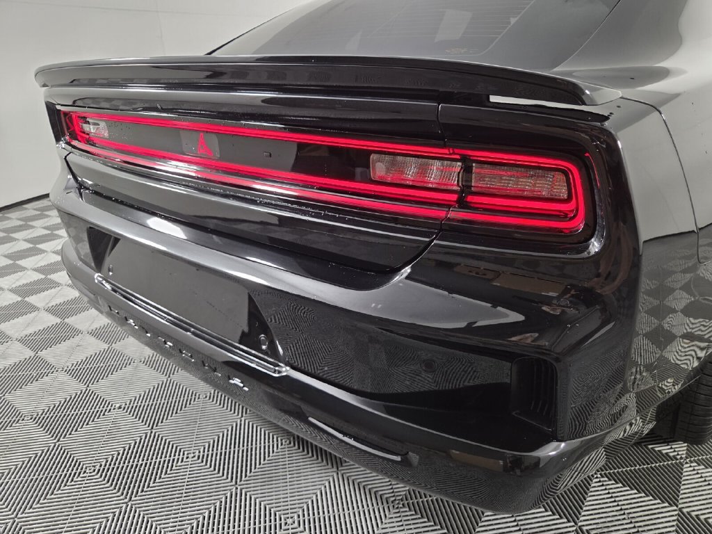 Used 2024 Dodge Charger Daytona Scat Pack w/ Plus Group AWD/4WD image 29