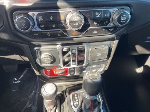 Used 2021 Jeep Wrangler Unlimited Rubicon image 18