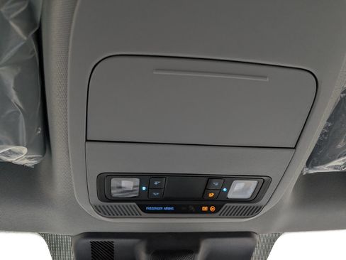 New 2026 Ford F250 XLT w/ XLT Premium Package AWD/4WD image 25