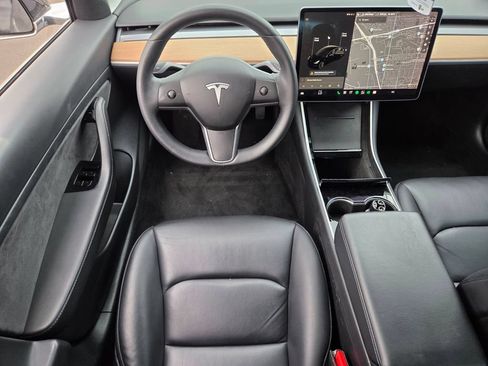 Used 2020 Tesla Model 3 Standard Range Plus RWD image 13