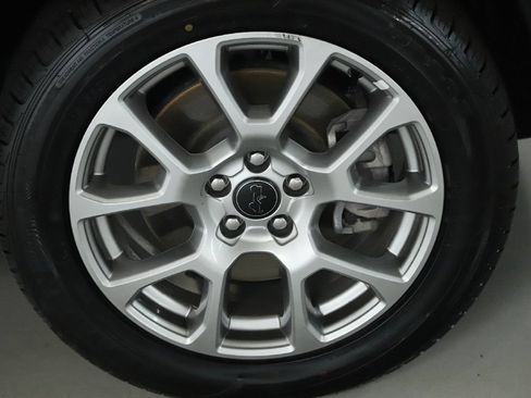 Used 2025 Jeep Compass Limited AWD/4WD image 10