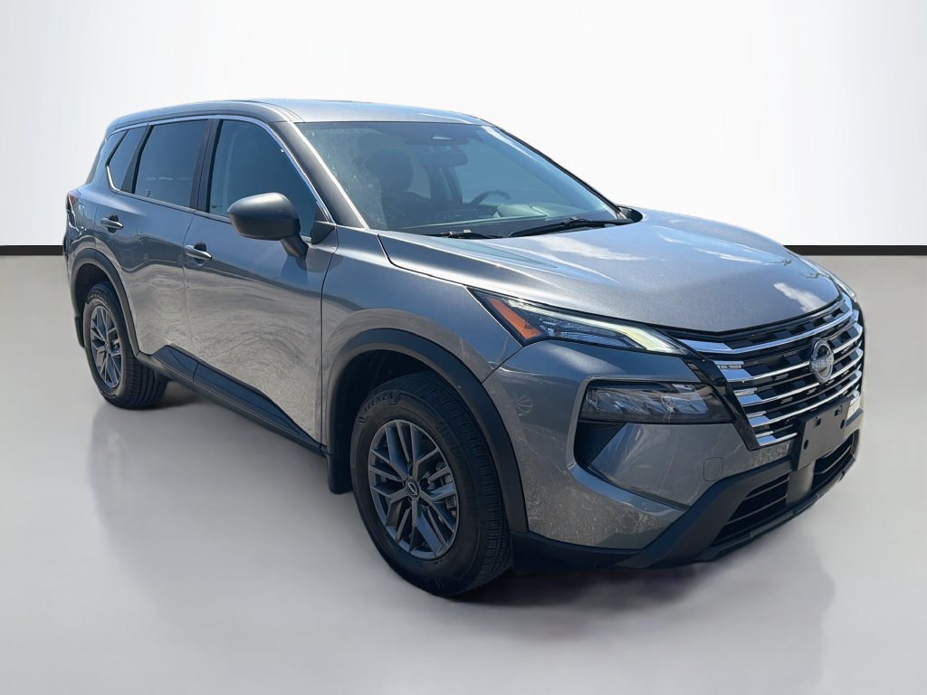 Used 2025 Nissan Rogue S FWD image 1