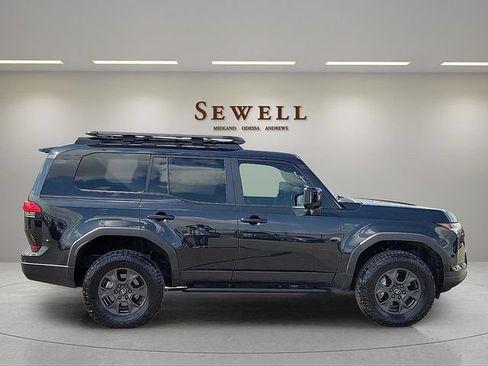 Used 2025 Lexus GX 550 AWD/4WD image 6