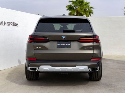 New 2026 BMW X5 sDrive40i image 7