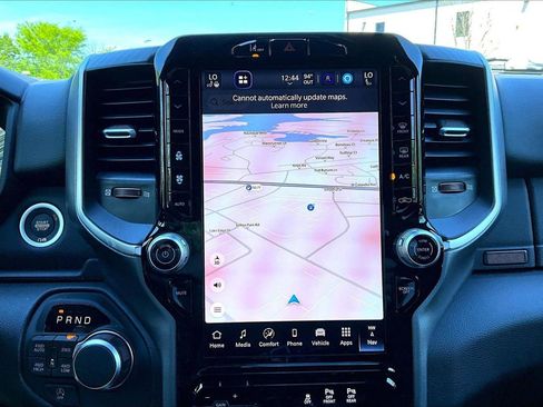 New 2026 RAM 1500 4x4 Crew Cab image 13