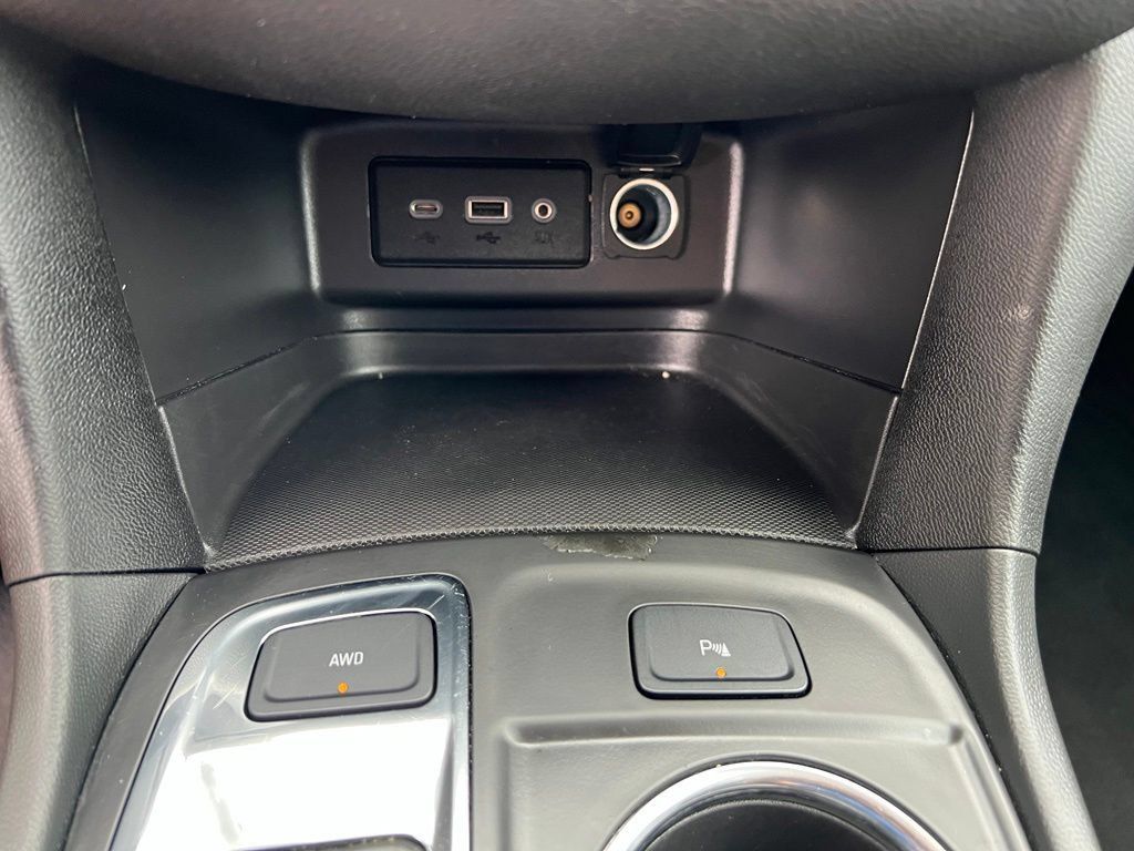 Used 2024 Chevrolet Equinox LT AWD/4WD image 33