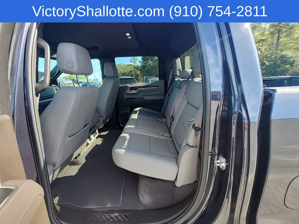 Used 2025 GMC Sierra 1500 SLT AWD/4WD image 30