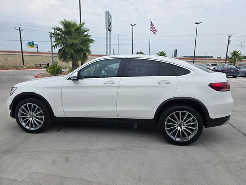 Used 2022 Mercedes-Benz GLC 300 4MATIC Coupe image 4