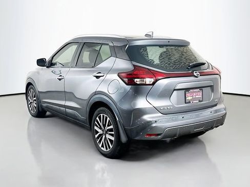 Used 2021 Nissan Kicks SV image 8