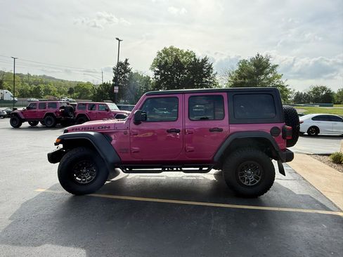Used 2022 Jeep Wrangler Unlimited Rubicon w/ Xtreme Recon 35" Tire Package AWD/4WD image 6