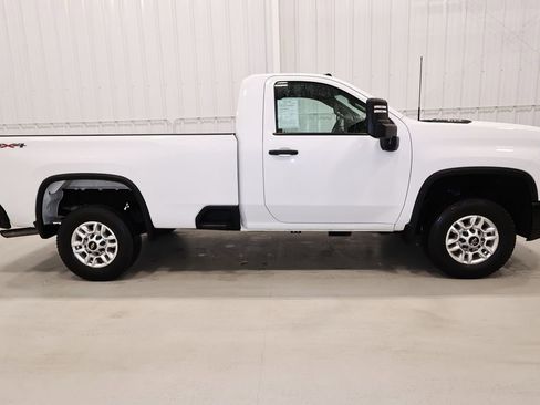 Used 2024 Chevrolet Silverado 2500 W/T w/ WT Convenience Package image 2