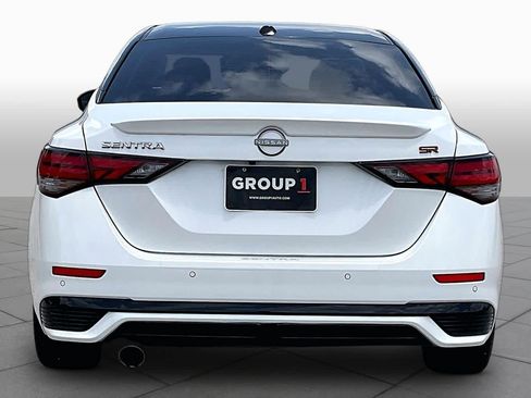 Used 2025 Nissan Sentra SR w/ SR Premium Package FWD image 5
